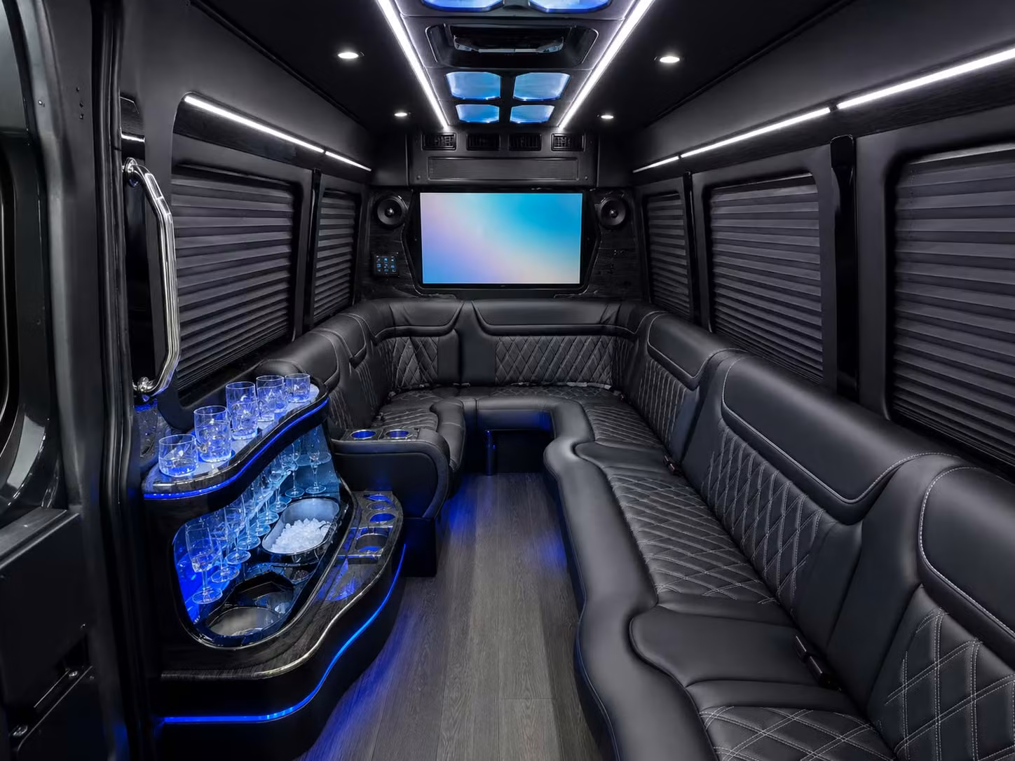 choosing the right bus size makes all the difference for flower mound field trips