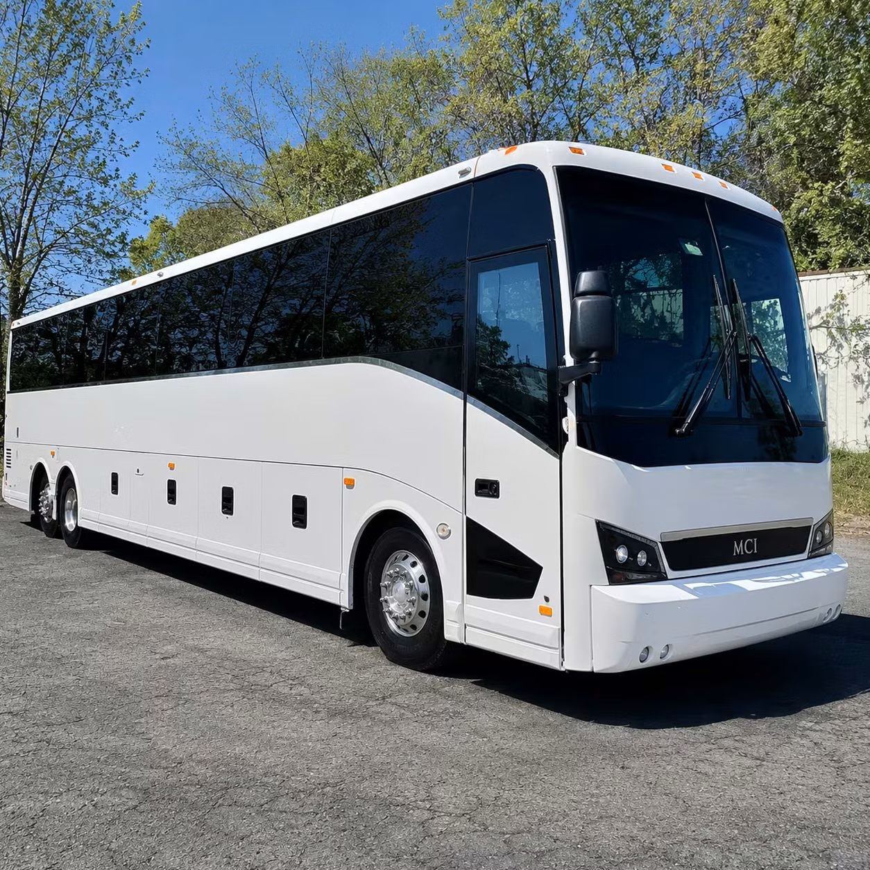concert shuttle buses for flower mound groups headed to denton and north texas venues