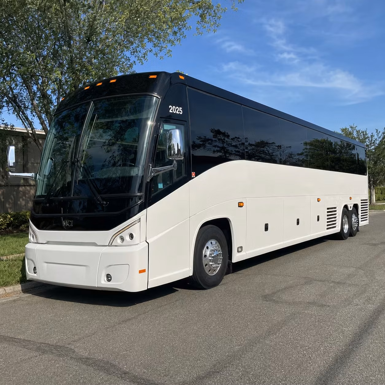 you ll love how easy charterbusrentalflowermoundtx com makes long distance corporate travel out of flower mound